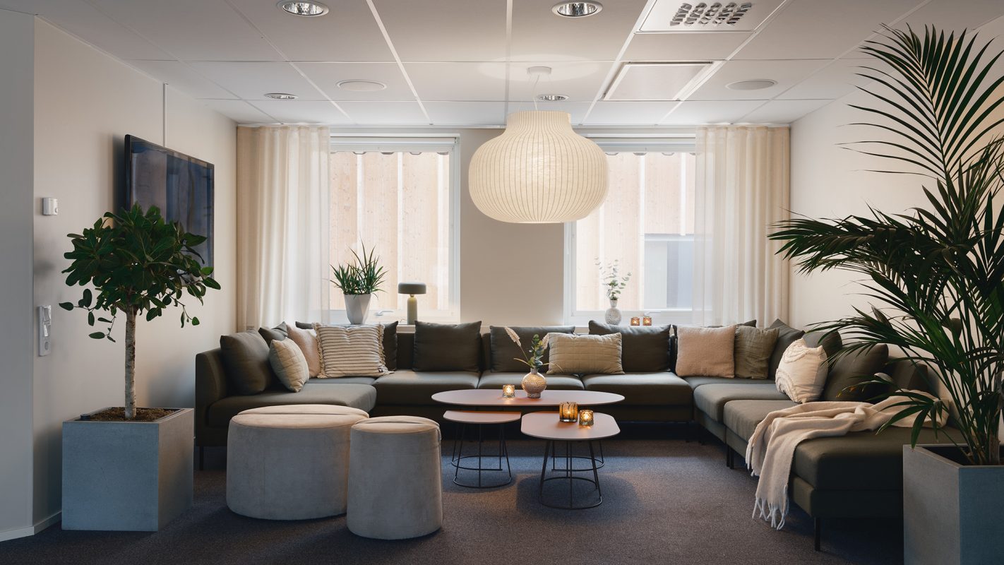 JW_230828_094853_fullsize_webb