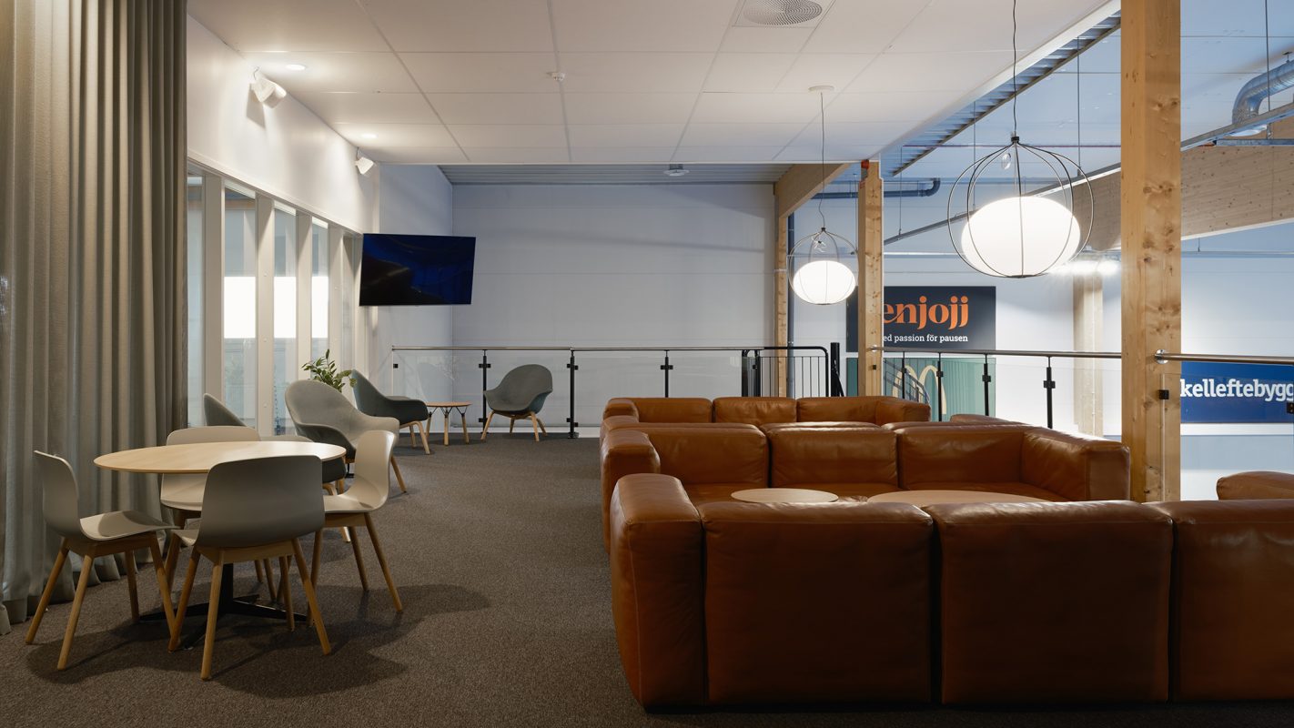 JW_230927_085832_fullsize_webb